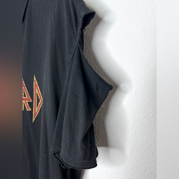 1 of 1 Distressed Def Leopard Band Tee Mens Sz XL - Picture 6 of 9